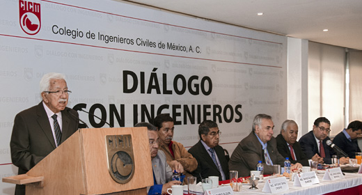 Diálogo con ingenieros en el CICM