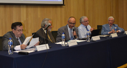 Mesa redonda El posgrado en Ingeniería