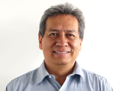 Dr. Adrián Espinosa Bautista