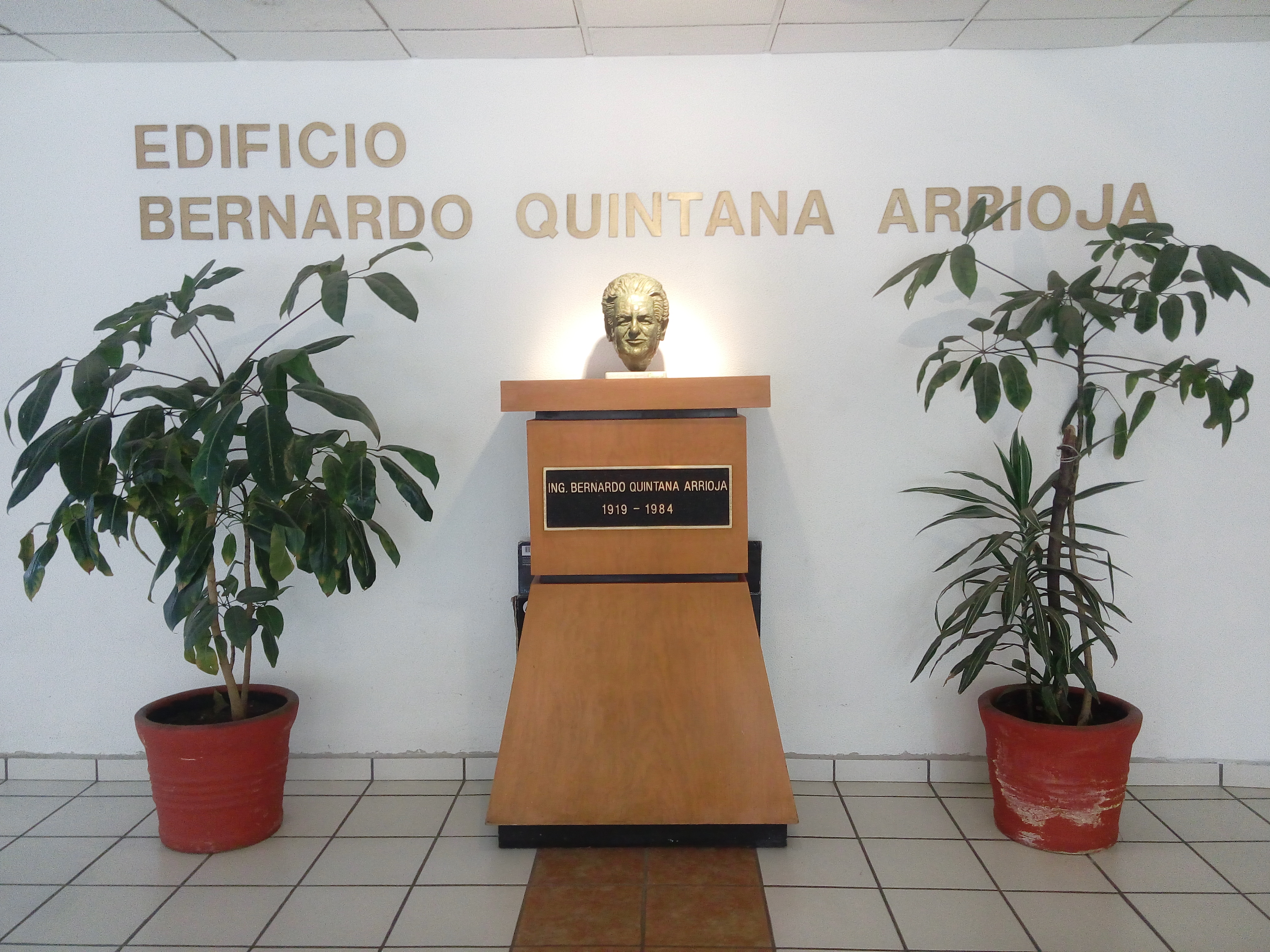 EsculturaBernardo